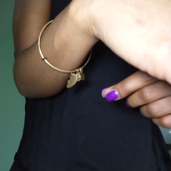 Women's Alex and Ani best friend bracelet - Picture 3 of 8